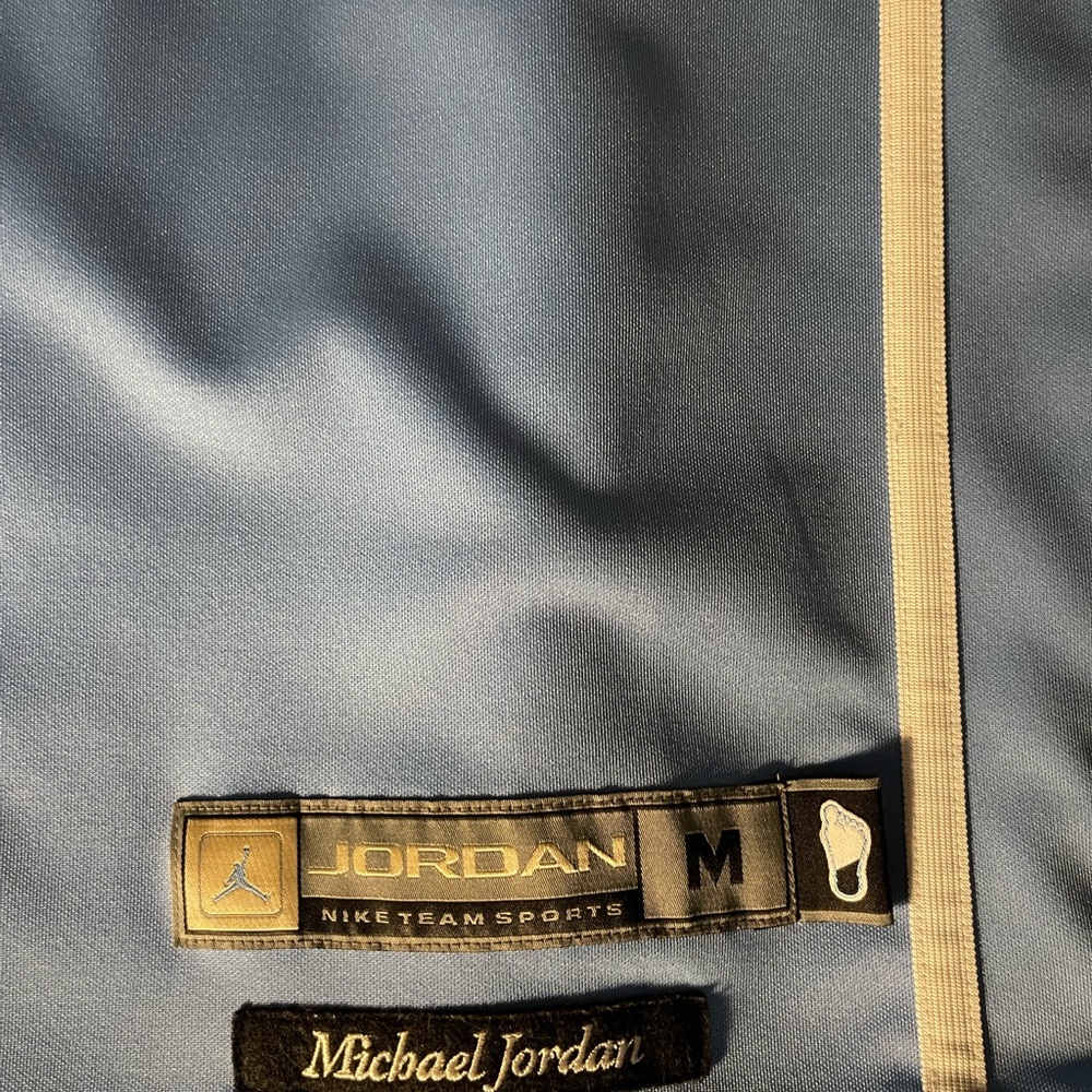 It’s a Michael Jordan jersey from North Carolina Tar Heels.
